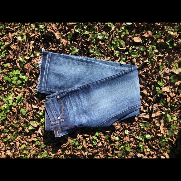 Rock and Republic Jeans - Picture 14 of 16